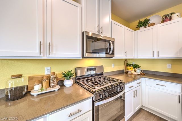 1112 Saffron Toucan Lane, Henderson, NV 89011