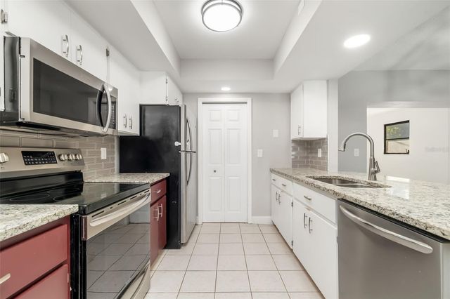 928 LAUREL AVENUE, Venice, FL 34285