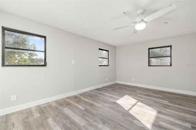 928 LAUREL AVENUE, Venice, FL 34285