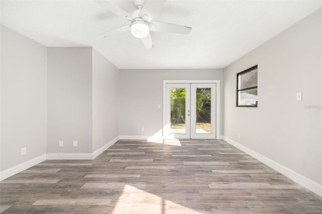 928 LAUREL AVENUE, Venice, FL 34285