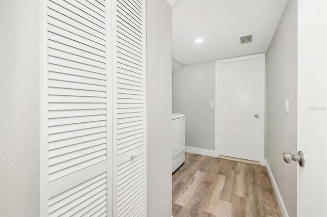 928 LAUREL AVENUE, Venice, FL 34285