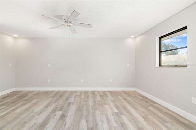 928 LAUREL AVENUE, Venice, FL 34285