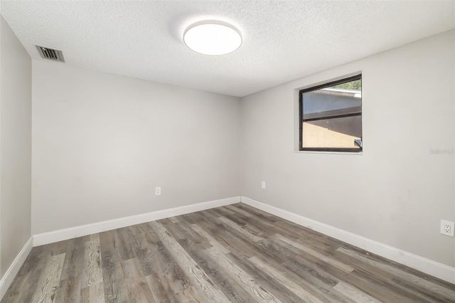 928 LAUREL AVENUE, Venice, FL 34285