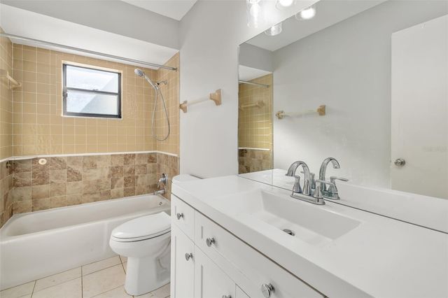 928 LAUREL AVENUE, Venice, FL 34285