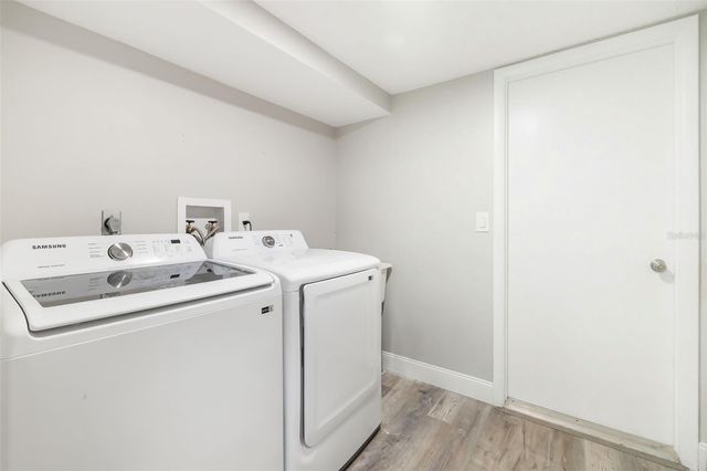 928 LAUREL AVENUE, Venice, FL 34285