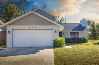 928 LAUREL AVENUE, Venice, FL 34285