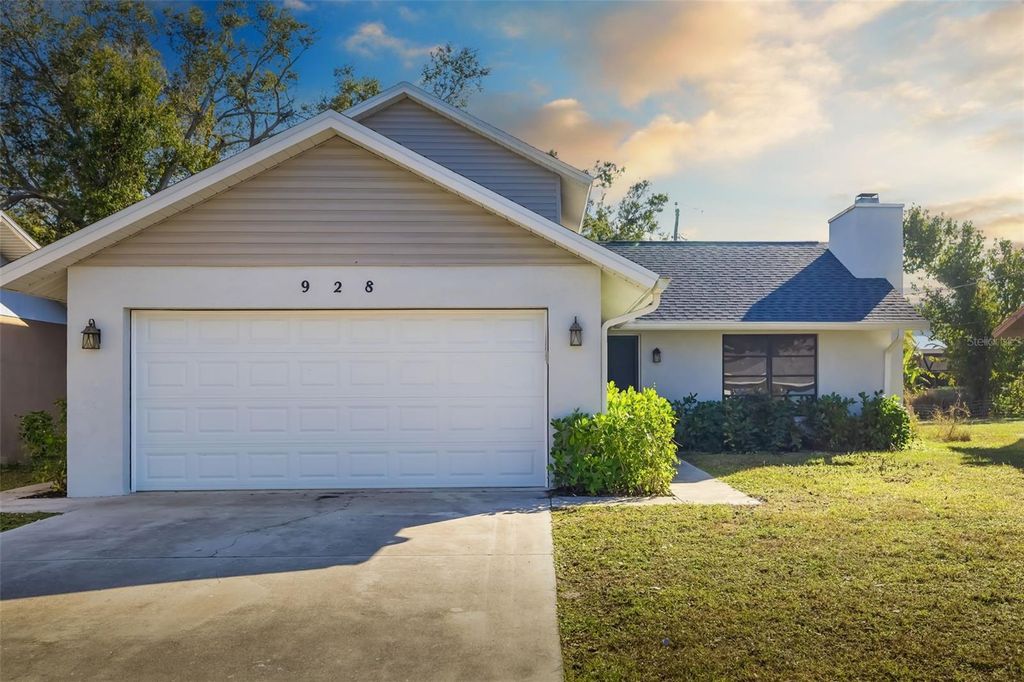 928 LAUREL AVENUE, Venice, FL 34285