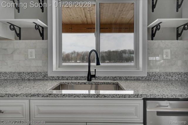 1546 Ashley Lane, Berlin Township, MI 48002