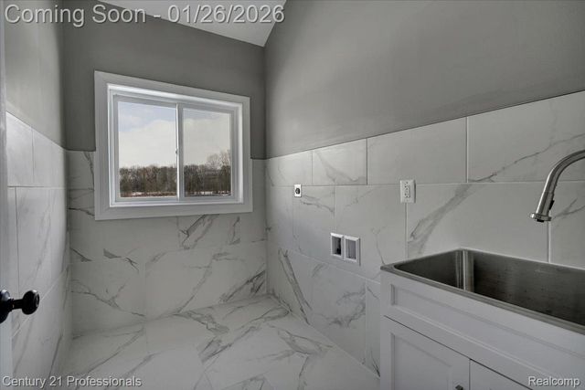 1546 Ashley Lane, Berlin Township, MI 48002