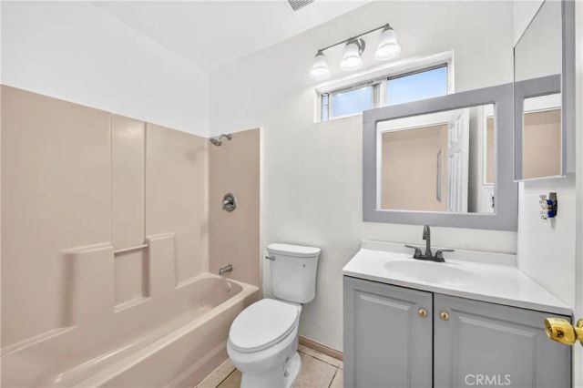 3633 Platt Avenue, Lynwood, CA 90262