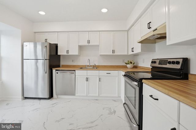 3603 SWEETHORN CT, Fairfax, VA 22033