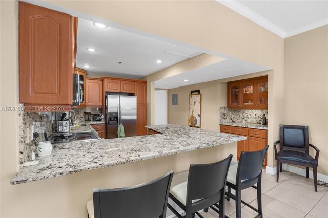 20505 E Country Club Drive PH38, Aventura, FL 33180