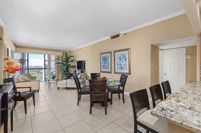 20505 E Country Club Drive PH38, Aventura, FL 33180