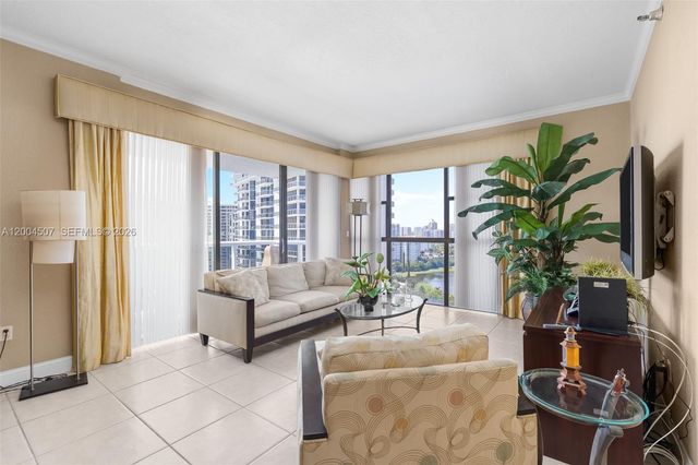 20505 E Country Club Drive PH38, Aventura, FL 33180