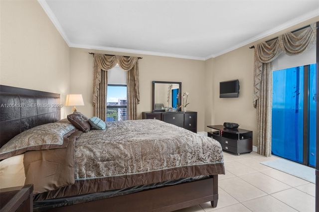 20505 E Country Club Drive PH38, Aventura, FL 33180