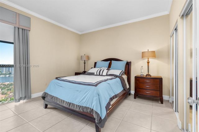 20505 E Country Club Drive PH38, Aventura, FL 33180