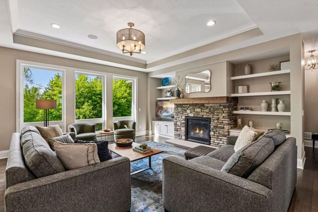 9264 Hawkcrest Court, Chanhassen, MN 55317