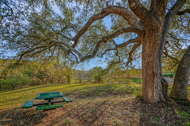 250 BROWN SADDLE CV, Driftwood, TX 78619