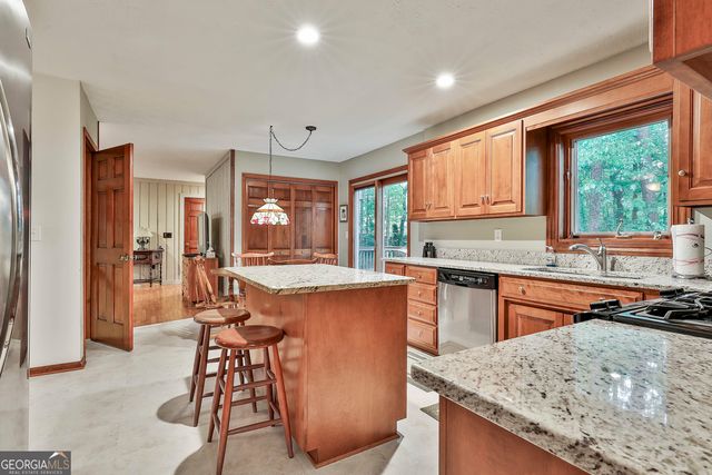 101 Longer Drive, Peachtree City, GA 30269