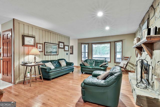 101 Longer Drive, Peachtree City, GA 30269