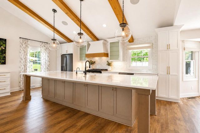 17965 Bolter LANE, Brookfield, WI 53045