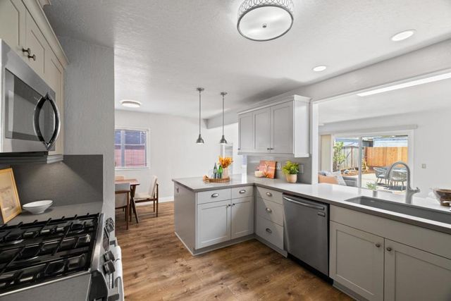 817 Rand Street, San Mateo, CA 94401