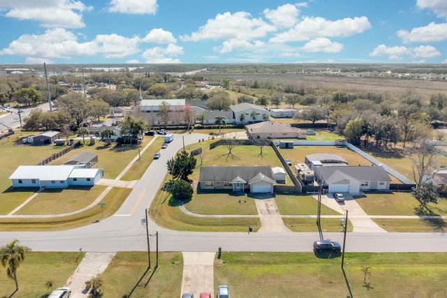 1141 MEADOW SPRING COURT, Kissimmee, FL 34744