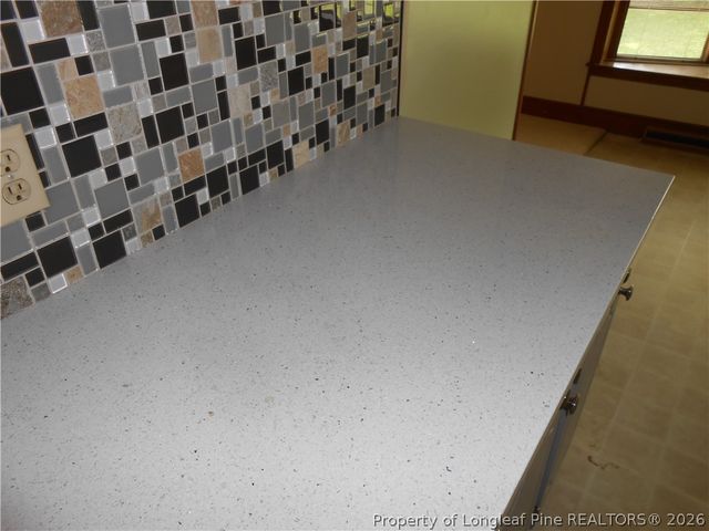 305 W 32 Street, Lumberton, NC 28358