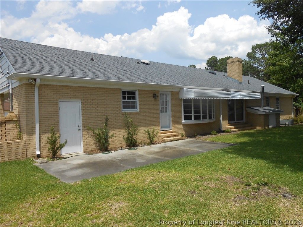 305 W 32 Street, Lumberton, NC 28358 — photo 4