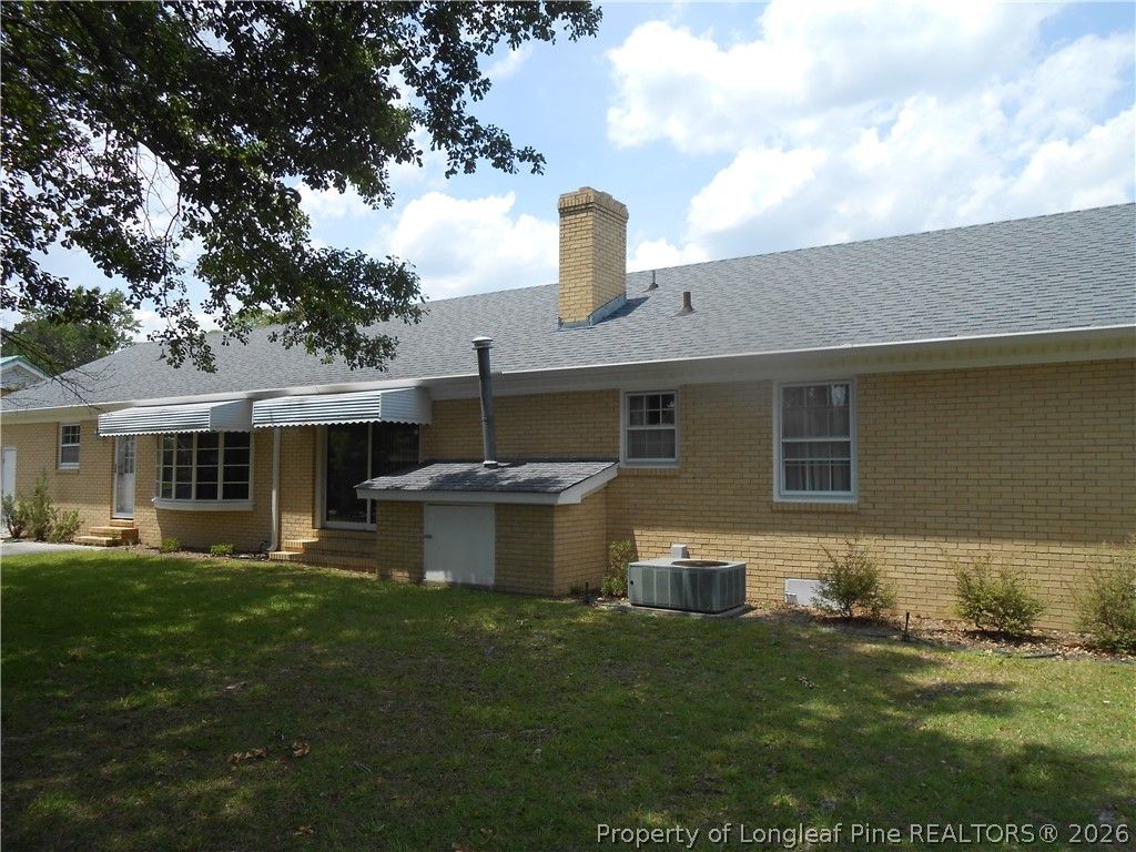 305 W 32 Street, Lumberton, NC 28358 — photo 5