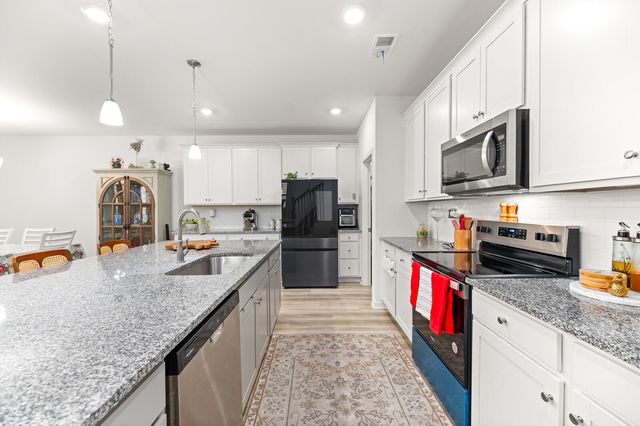 581 Trotter Lane, Moncks Corner, SC 29461