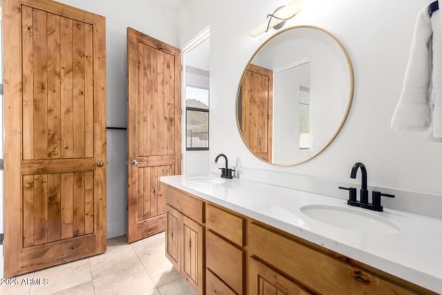 13554 E COLUMBINE Drive, Scottsdale, AZ 85259