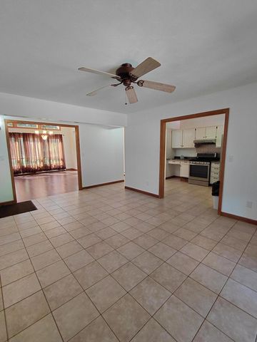 31715 30th Street, Paw Paw, MI 49079