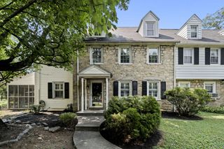 1401 SURREY LN, Wynnewood, PA 19096