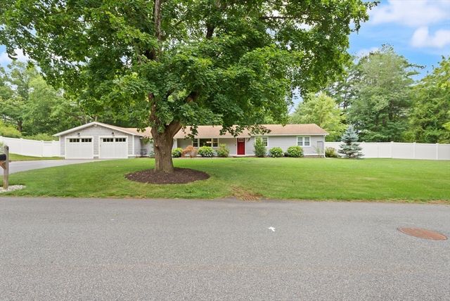 9 Wild Rose Dr, Andover, MA 01810