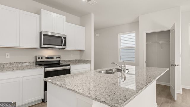 4436 Manor Hill Drive, Union City, GA 30291