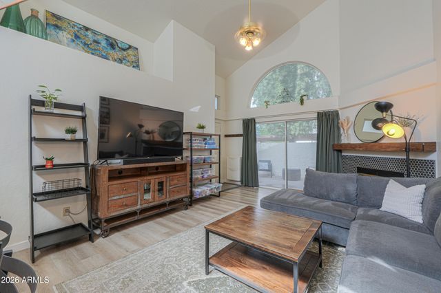 2100 W LEMON TREE Place 3, Chandler, AZ 85224