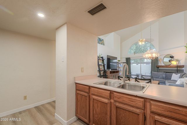 2100 W LEMON TREE Place 3, Chandler, AZ 85224