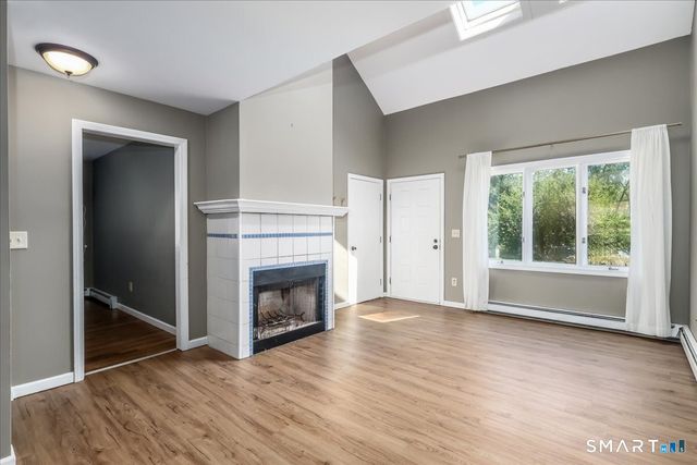 52 Twin Oaks 52, New Milford, CT 06776
