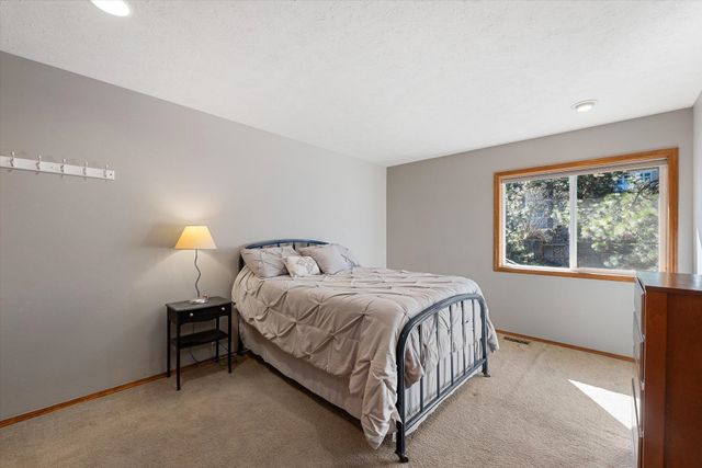 4805 E Gleneagle Ln, Spokane, WA 99223