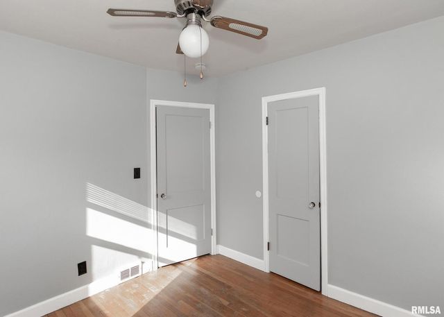 3017 BELLEVUE Avenue, Bettendorf, IA 52722