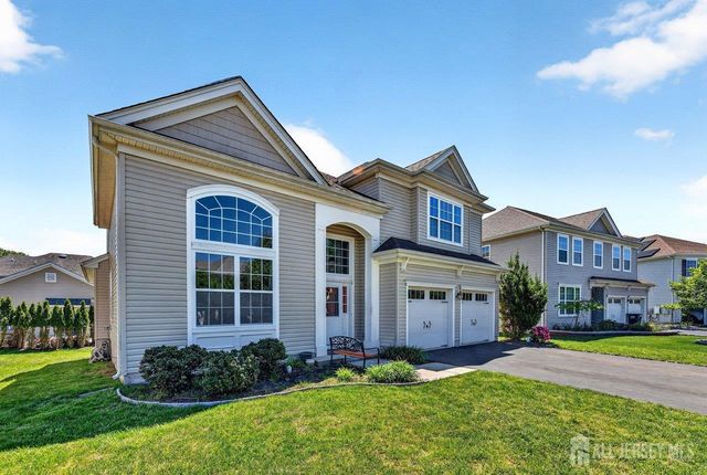 50 NE Dahlia Court, Piscataway, NJ 08854