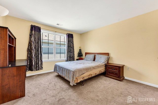 50 NE Dahlia Court, Piscataway, NJ 08854