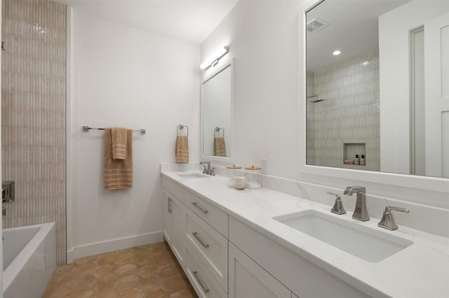 12120 FITZHUGH PL, Dripping Springs, TX 78620