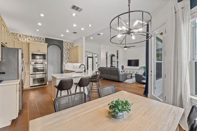 409 New Lido DR, Lakeway, TX 78734