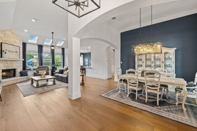 409 New Lido DR, Lakeway, TX 78734