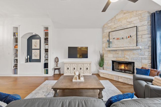 409 New Lido DR, Lakeway, TX 78734