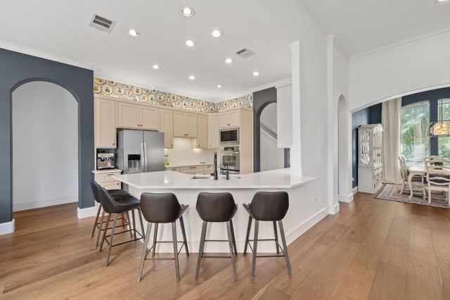 409 New Lido DR, Lakeway, TX 78734