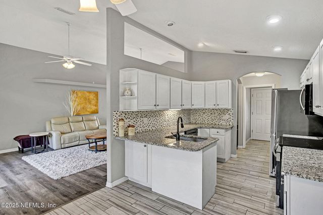 20 WOODHOLME Lane, Palm Coast, FL 32164