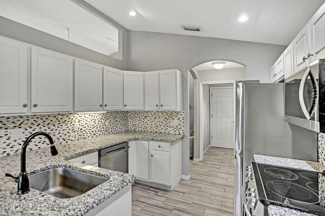 20 WOODHOLME Lane, Palm Coast, FL 32164